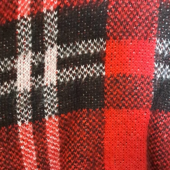 Weatherproof Vintage Plaid Bell-Sleeve Crop Sweater in Red Medium - Picture 3 of 8